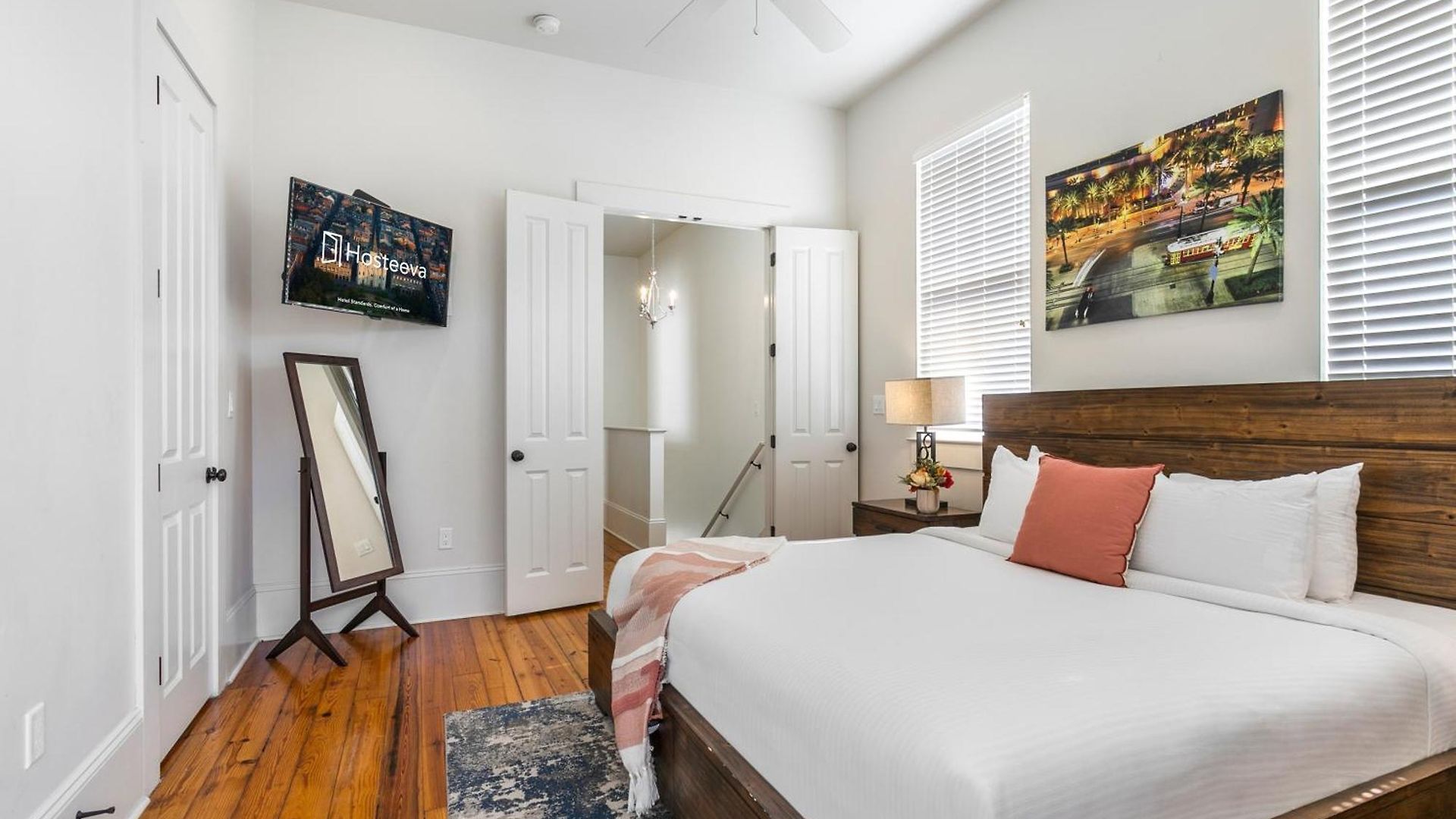 Spacious 3br Garden District W Pool & Balcony *