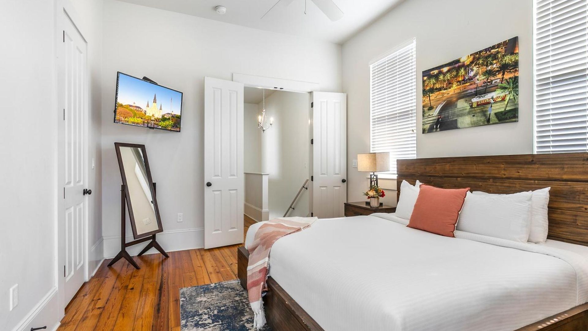 Fabulous With Views Apartment