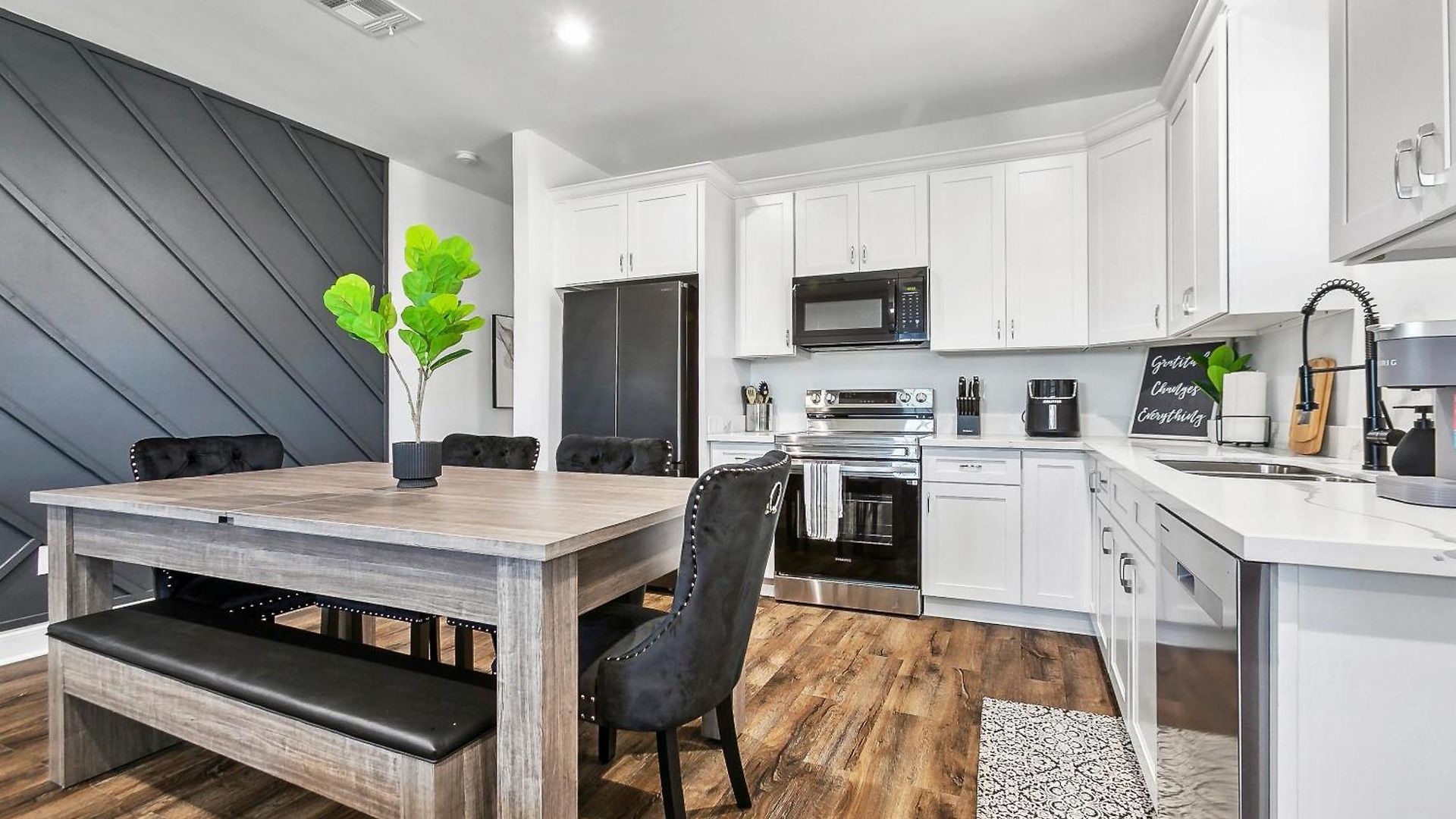 Luxury Nola 6 Bedroom Oasis * New Orleans
