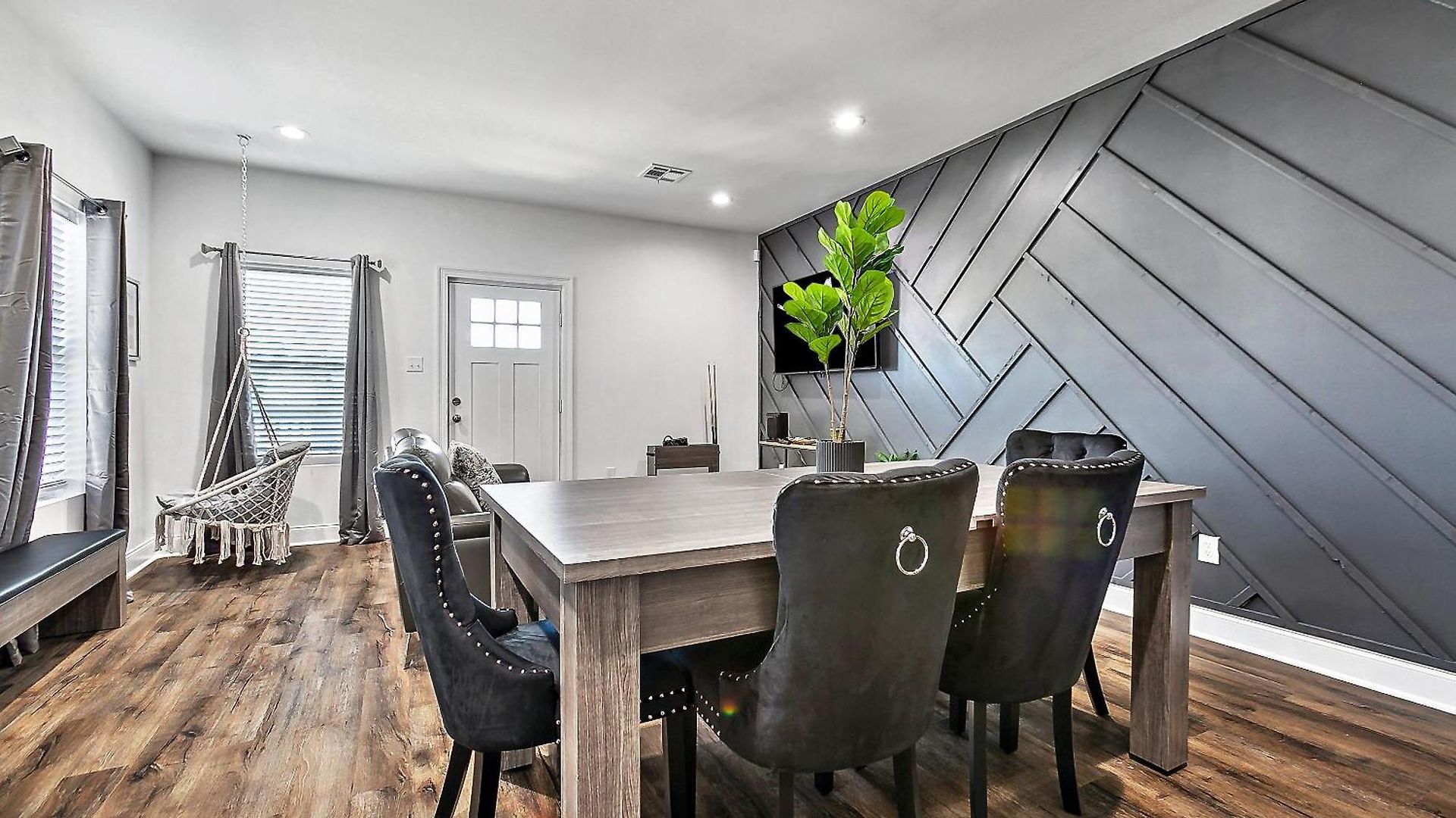 Apartment Luxury Nola 6 Bedroom Oasis *