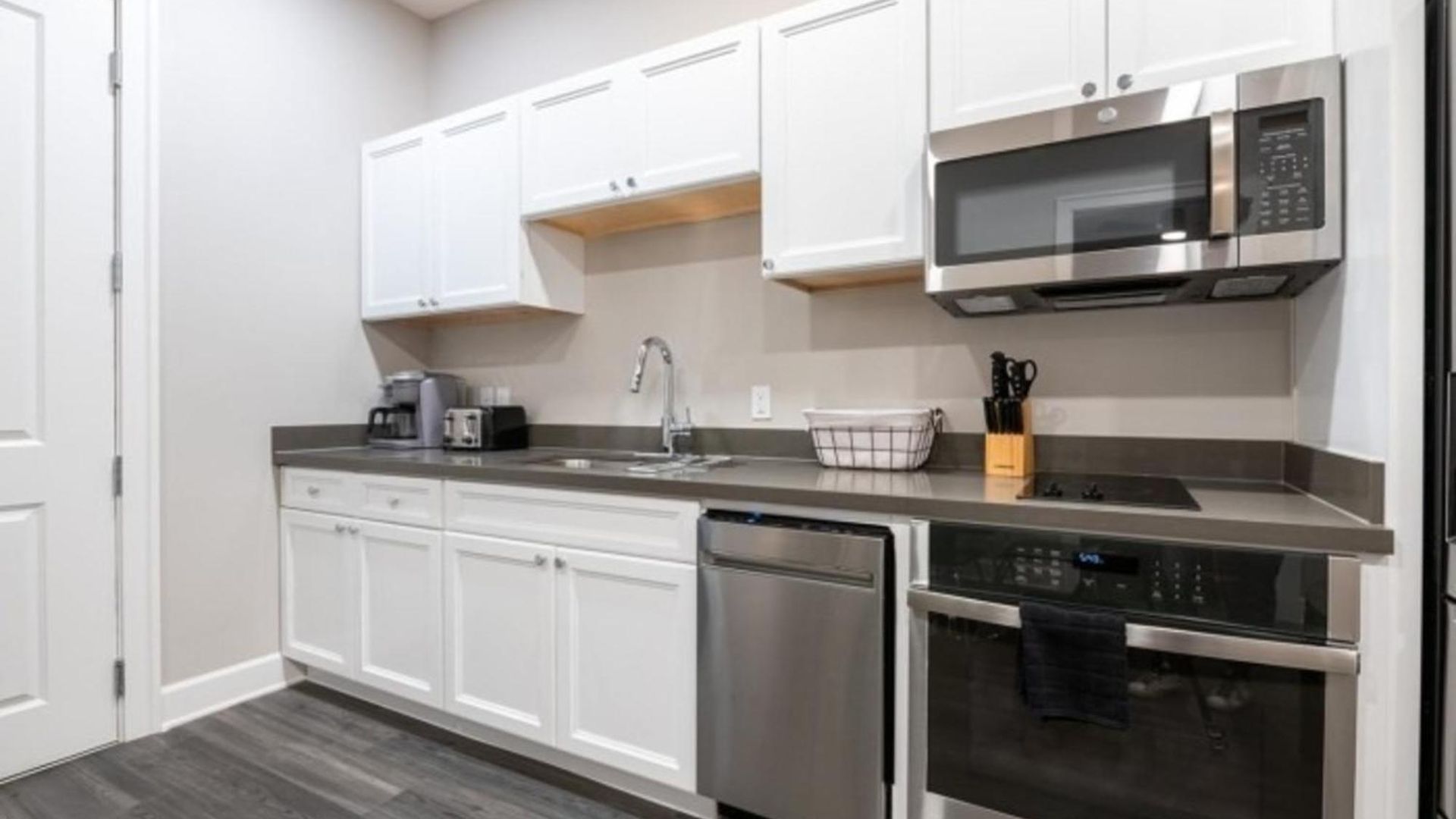 Aparthotel Bywater 3*