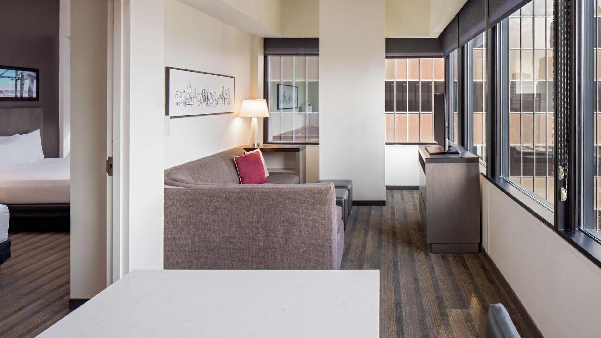 Hyatt House Downtown Hotel 3*
