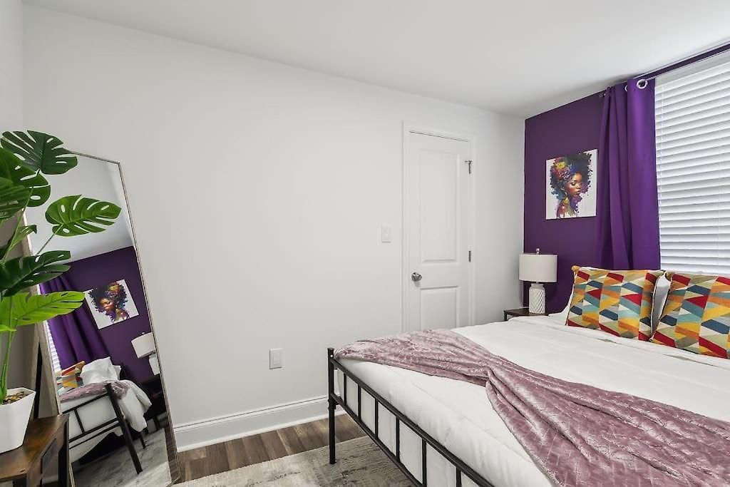 15 Bedrooms In The Heart Of Nola Apartment
