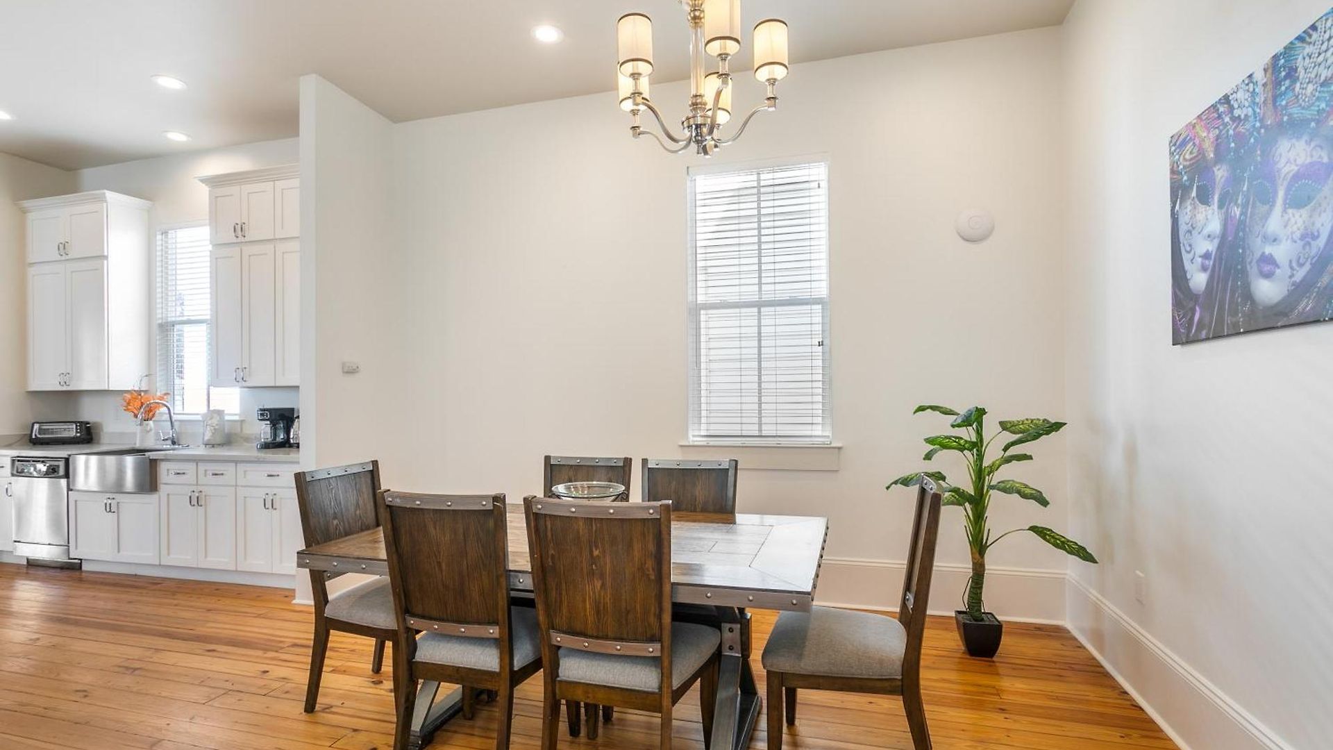 Amazing 3br Off St Charles With Pool *