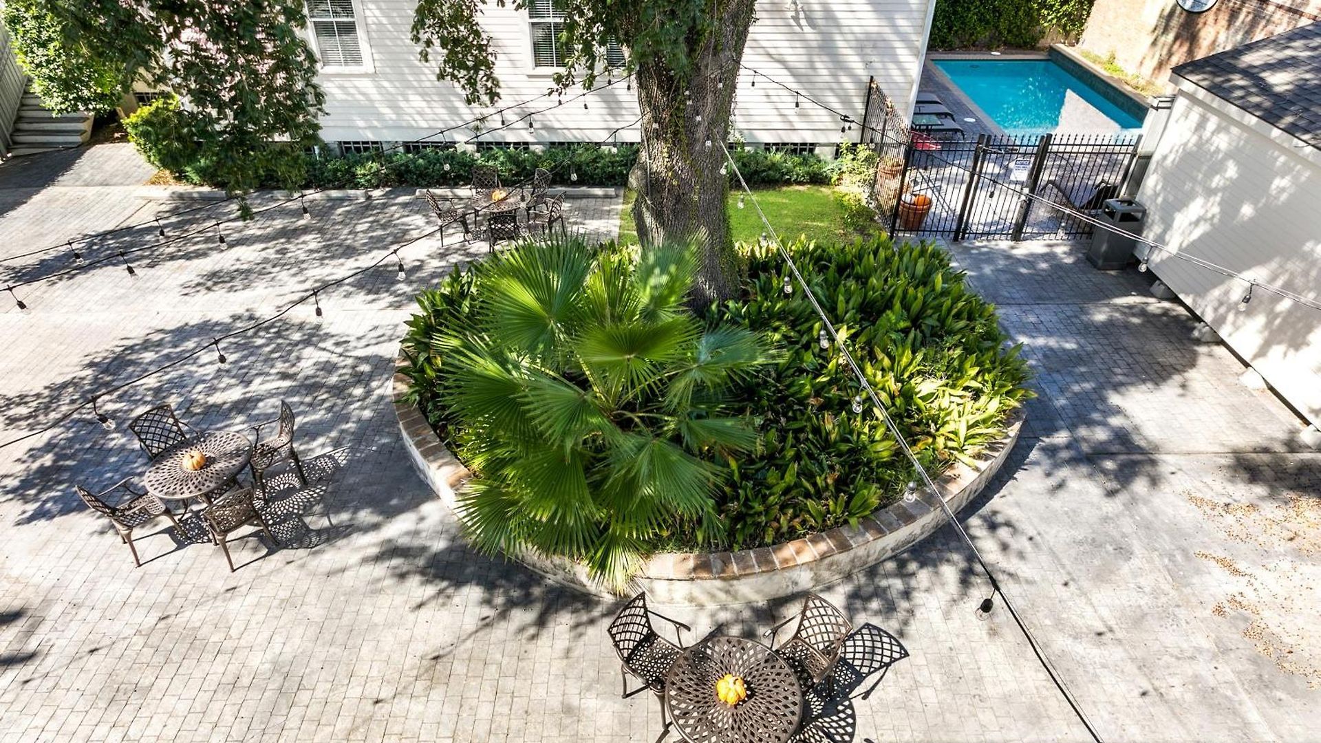 Amazing 3br Off St Charles With Pool