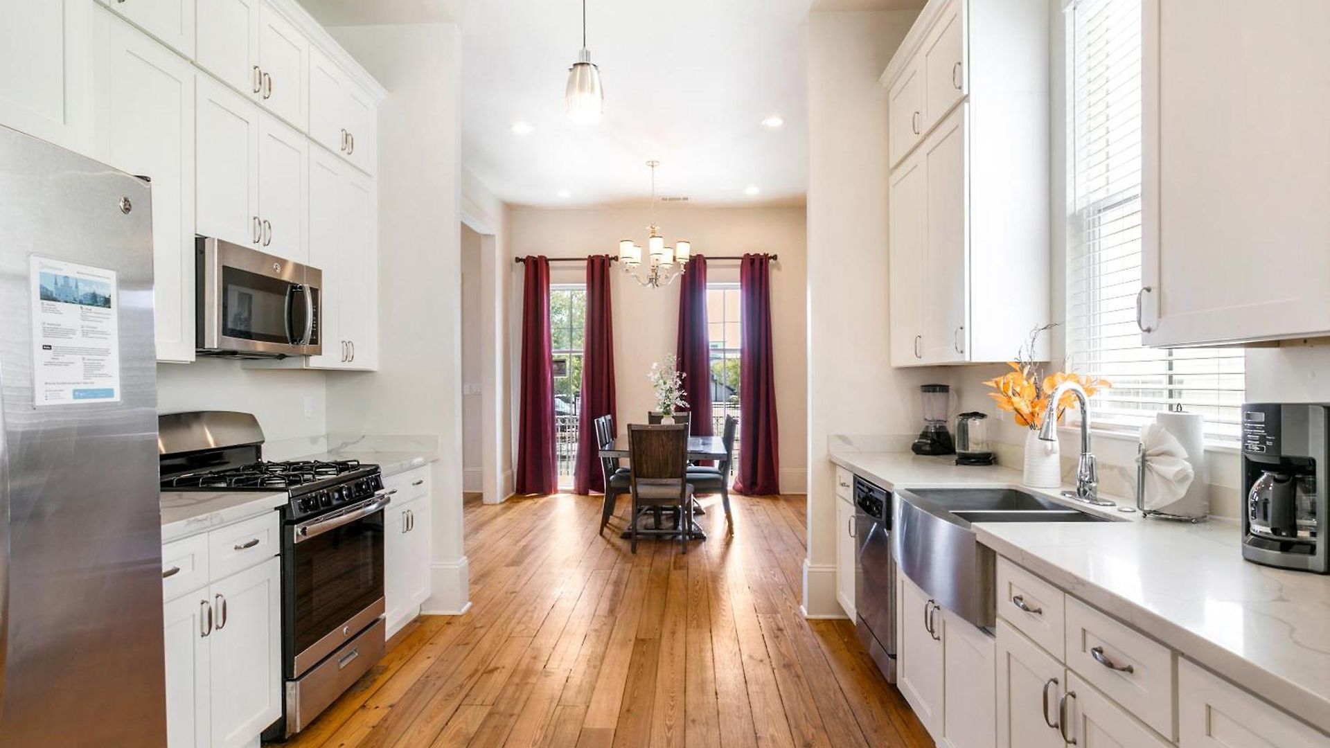 Private 3br On Carondelet By Hosteeva New Orleans