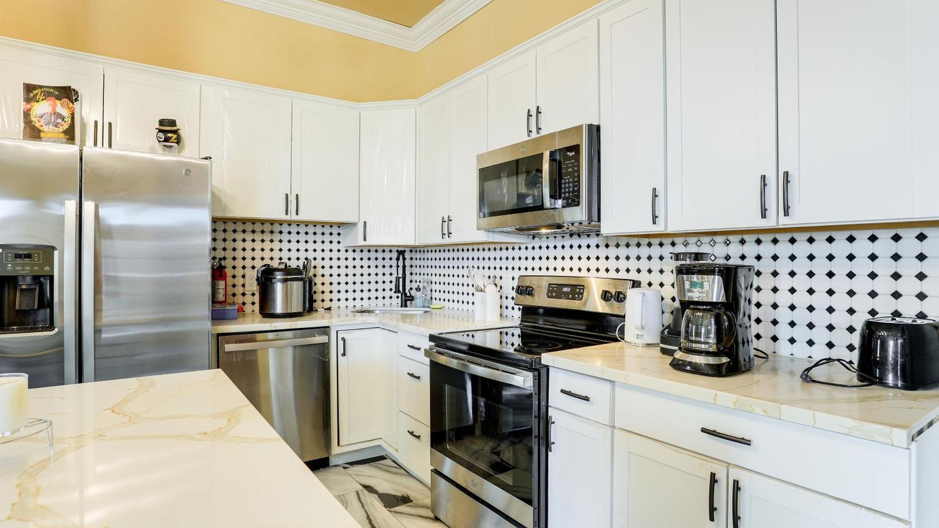 Easy Dtwn Nola Commute! Elegant W/ Yard Holiday home New Orleans