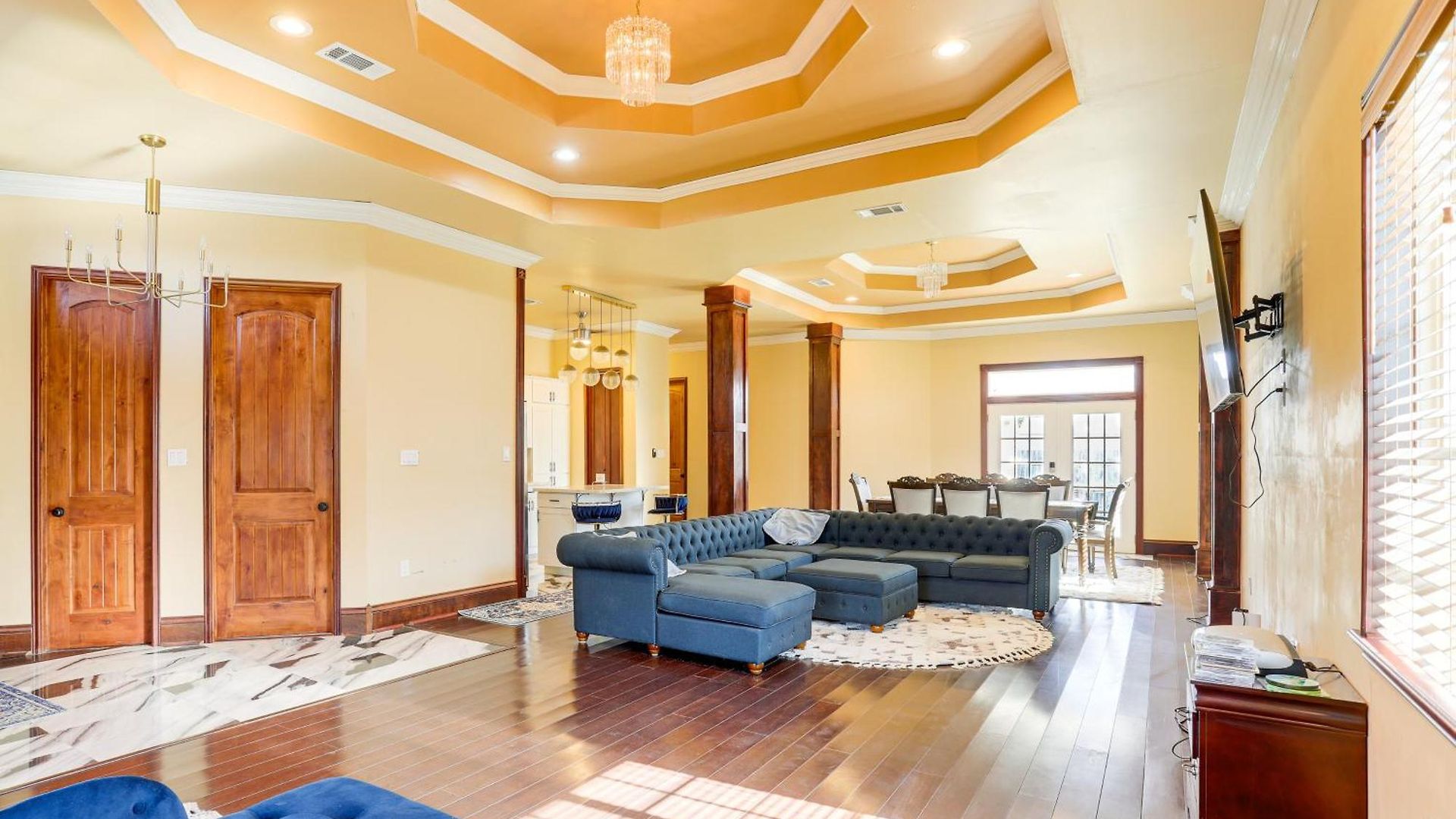 Holiday home Easy Dtwn Nola Commute! Elegant W/ Yard