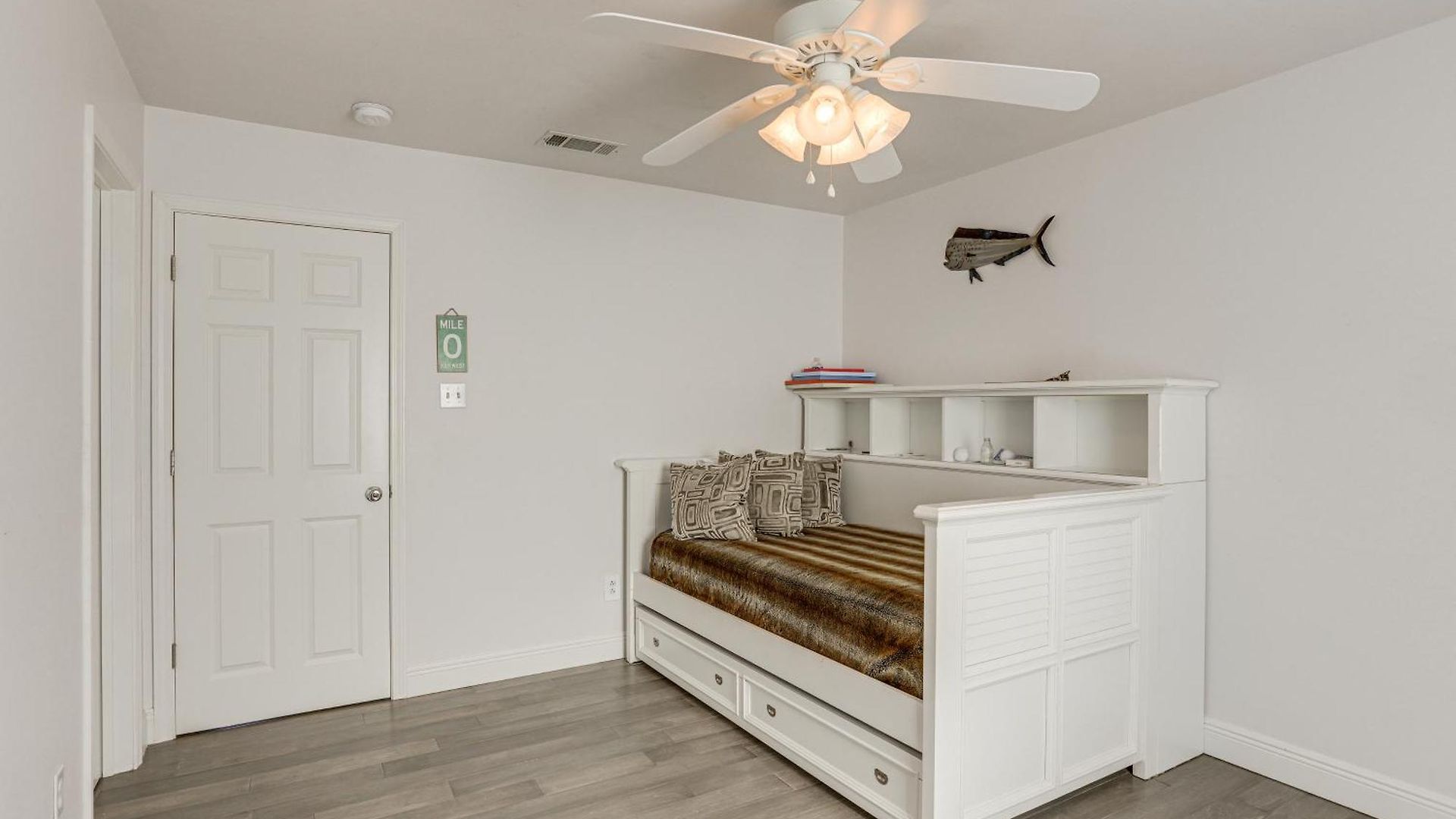 Waterfront Nola Gem W/ Boat Dock & Lift New Orleans