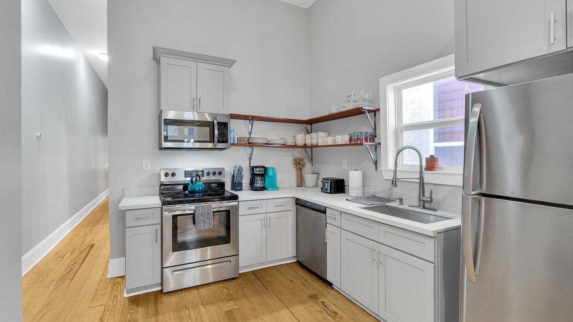 Holiday home Mid-city Shotgun W Deck Near Park *