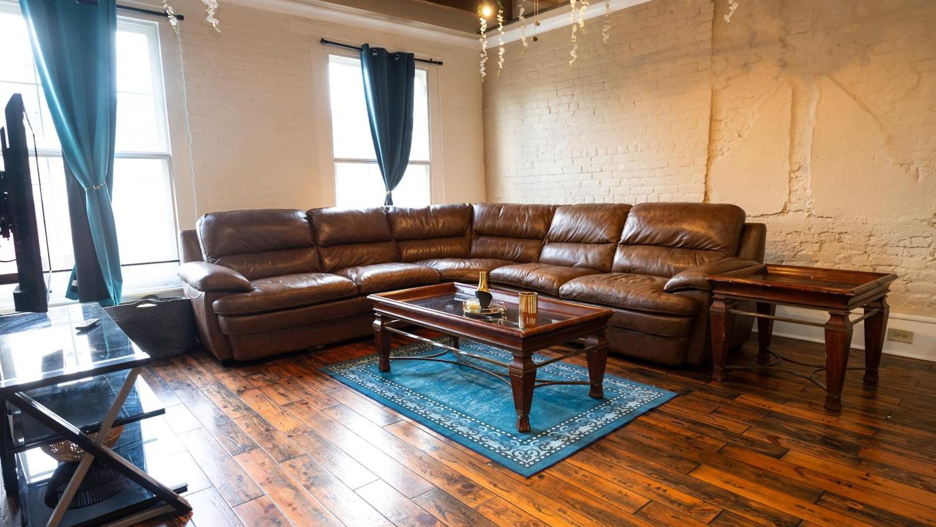 Decatur Sugar Mill Blues Apartment New Orleans