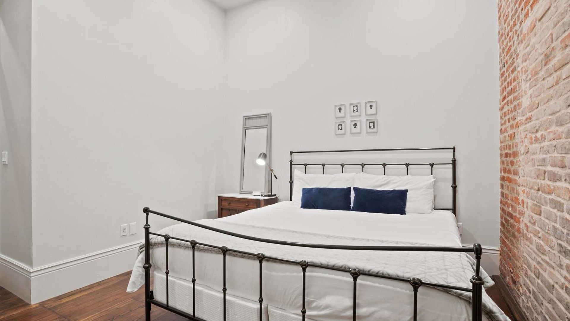 4br Gem On Gravier Close To Dining & Souvenirs