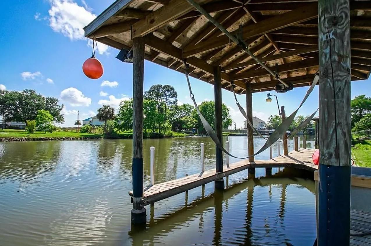 Dirty South Bayou Bed & Breakfast 3*