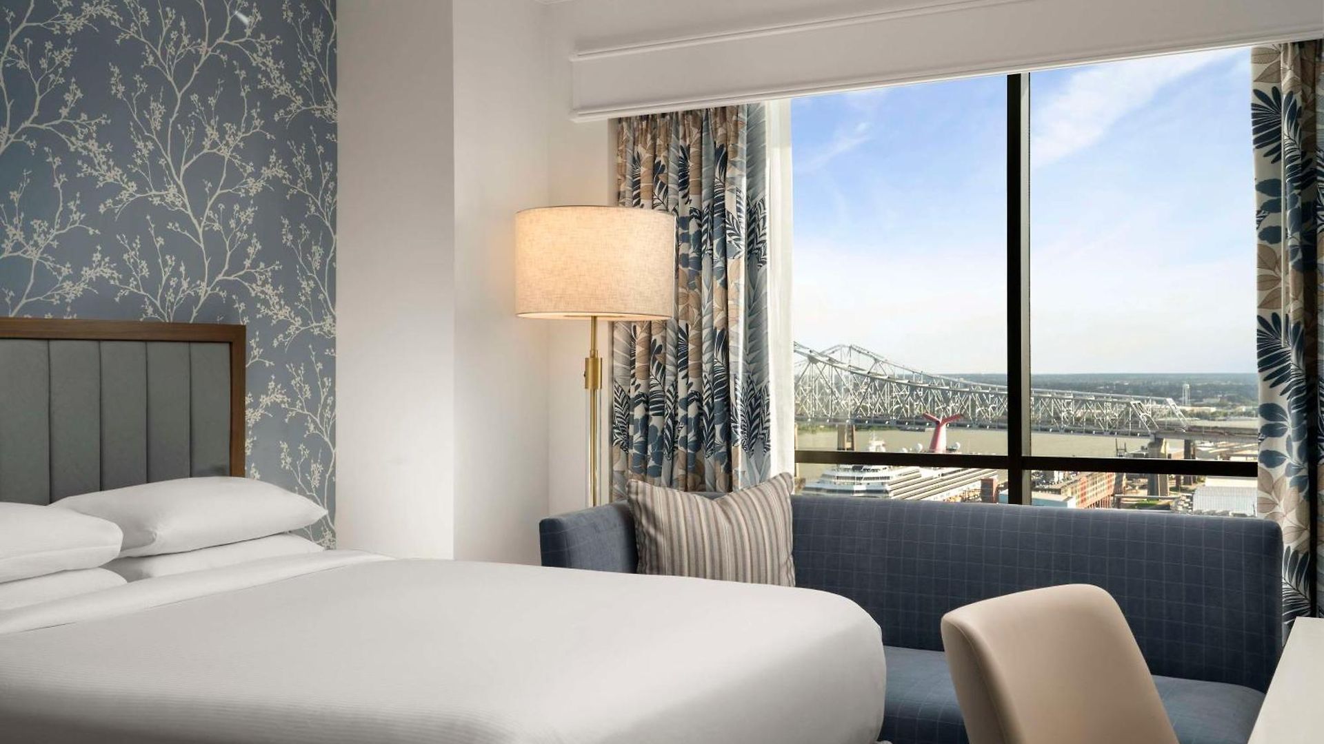 Hilton Riverside