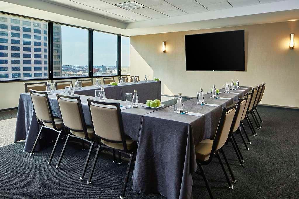 Hotel Hyatt House Downtown 3*