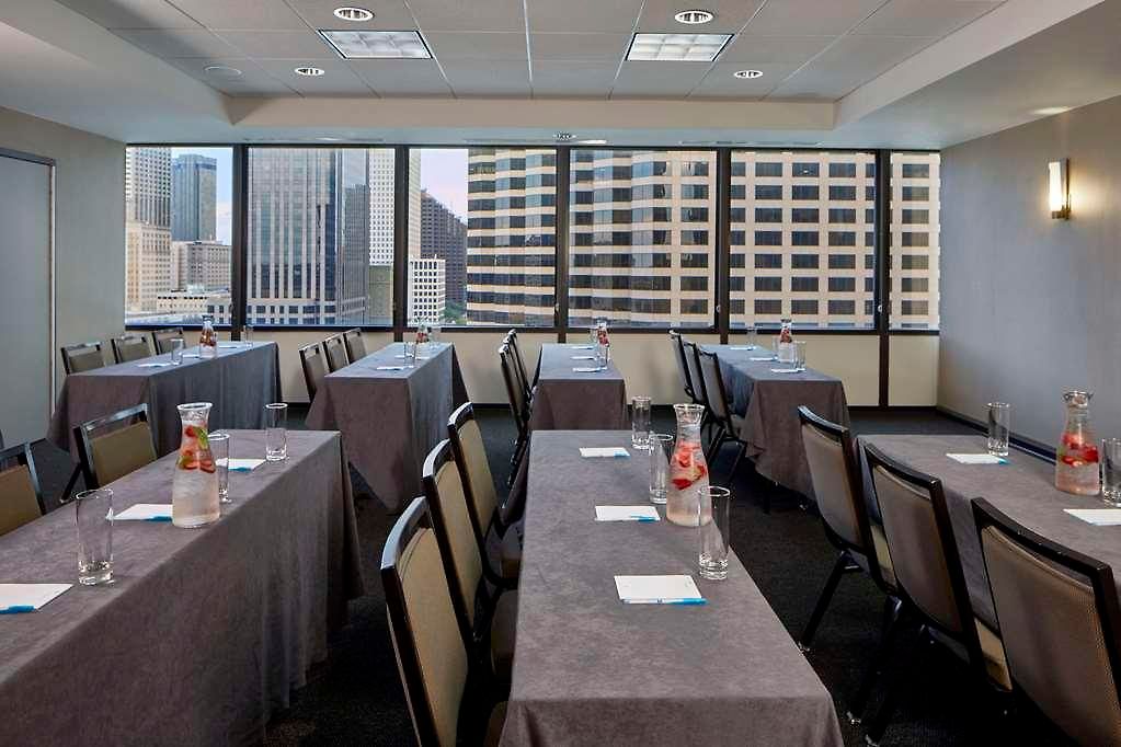 Hyatt House Downtown Hotel New Orleans