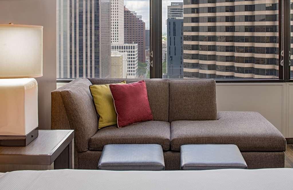 Hyatt House Downtown 3*