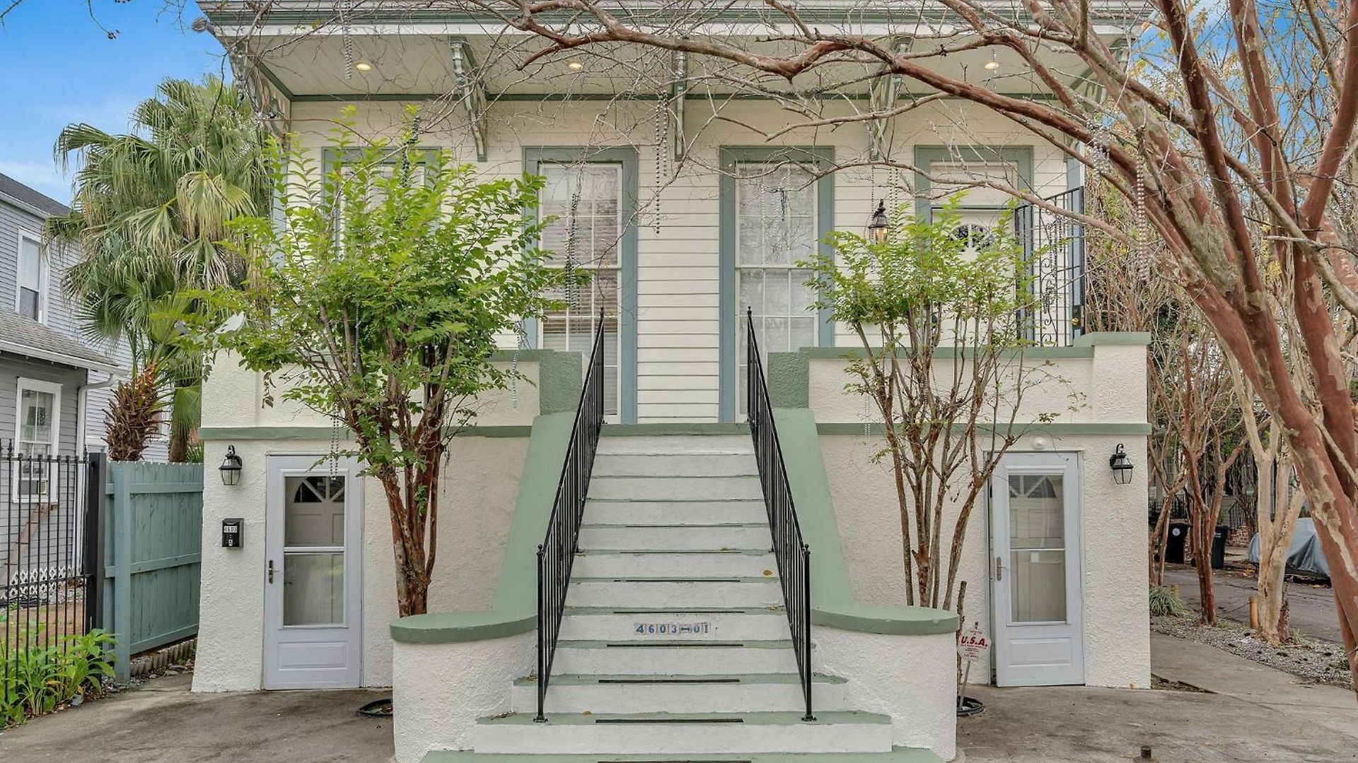 Apartment Bright Uptown W Gated Parking *