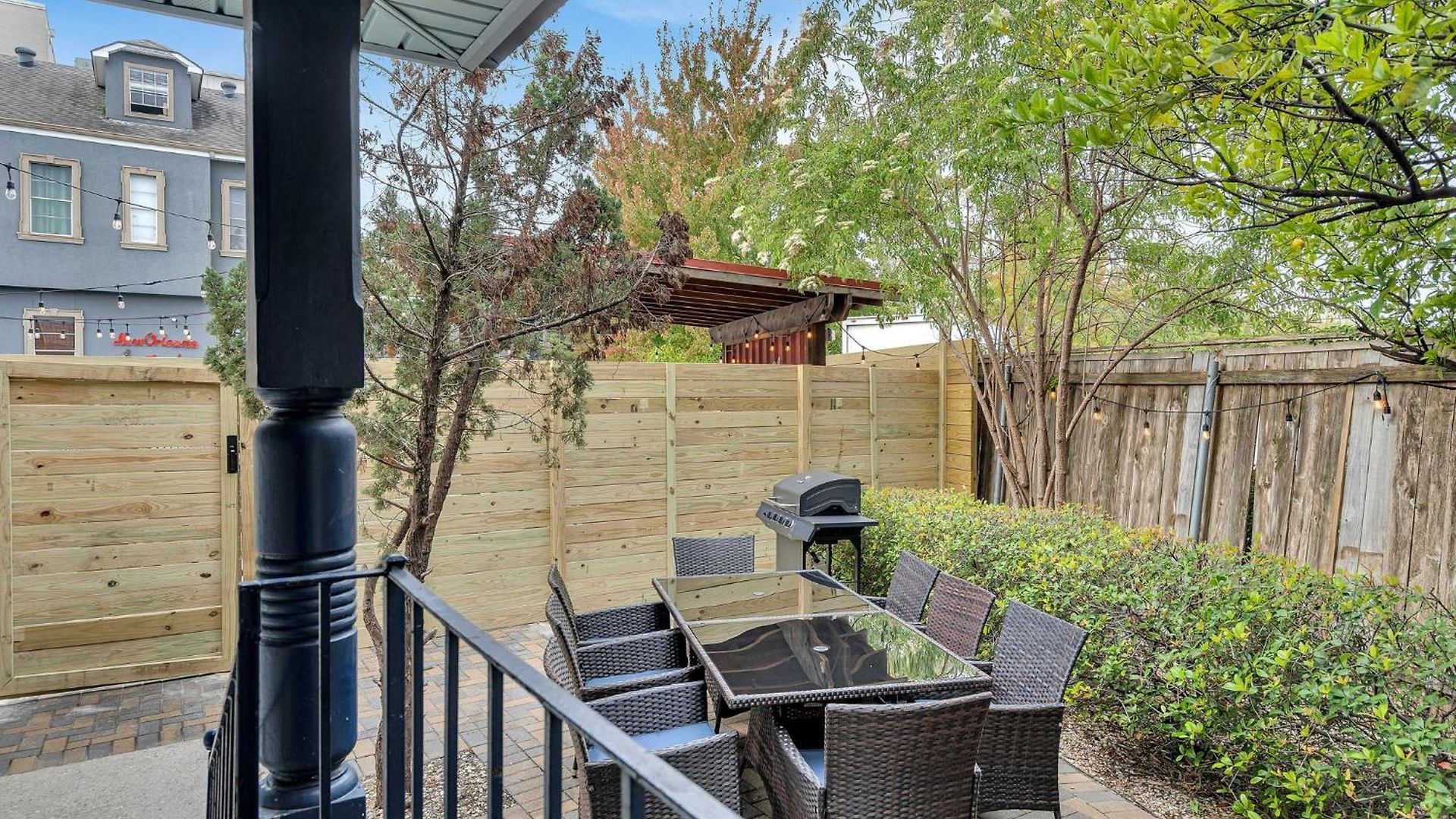 Mid-city Muse W Pool -spacious 5br Minutes To Fq Hotel