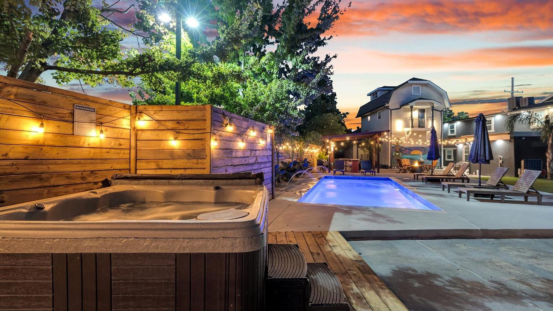 Mid-city Muse W Pool -spacious 5br Minutes To Fq Hotel