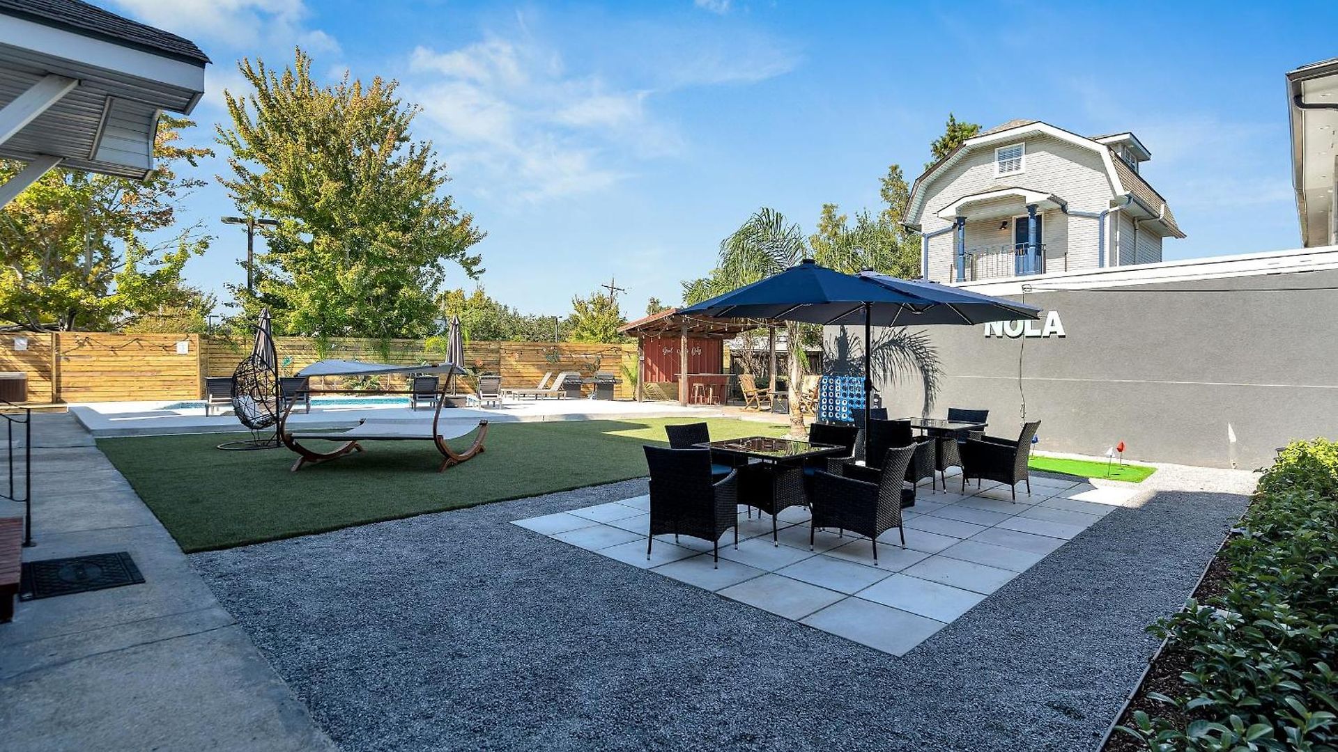 Mid-city Muse W Pool -spacious 5br Minutes To Fq Hotel