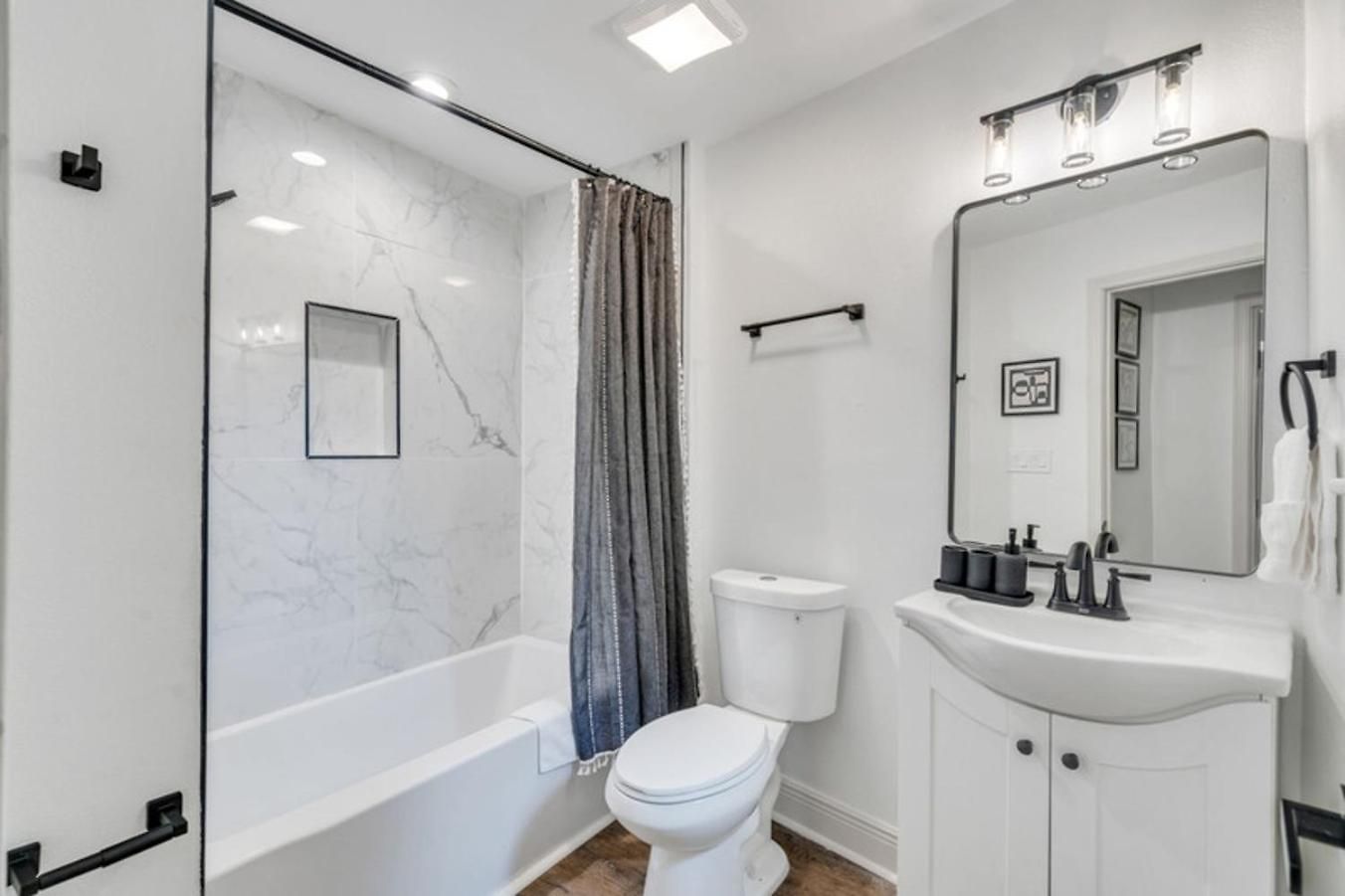 Hotel Mid-city Muse W Pool -spacious 5br Minutes To Fq