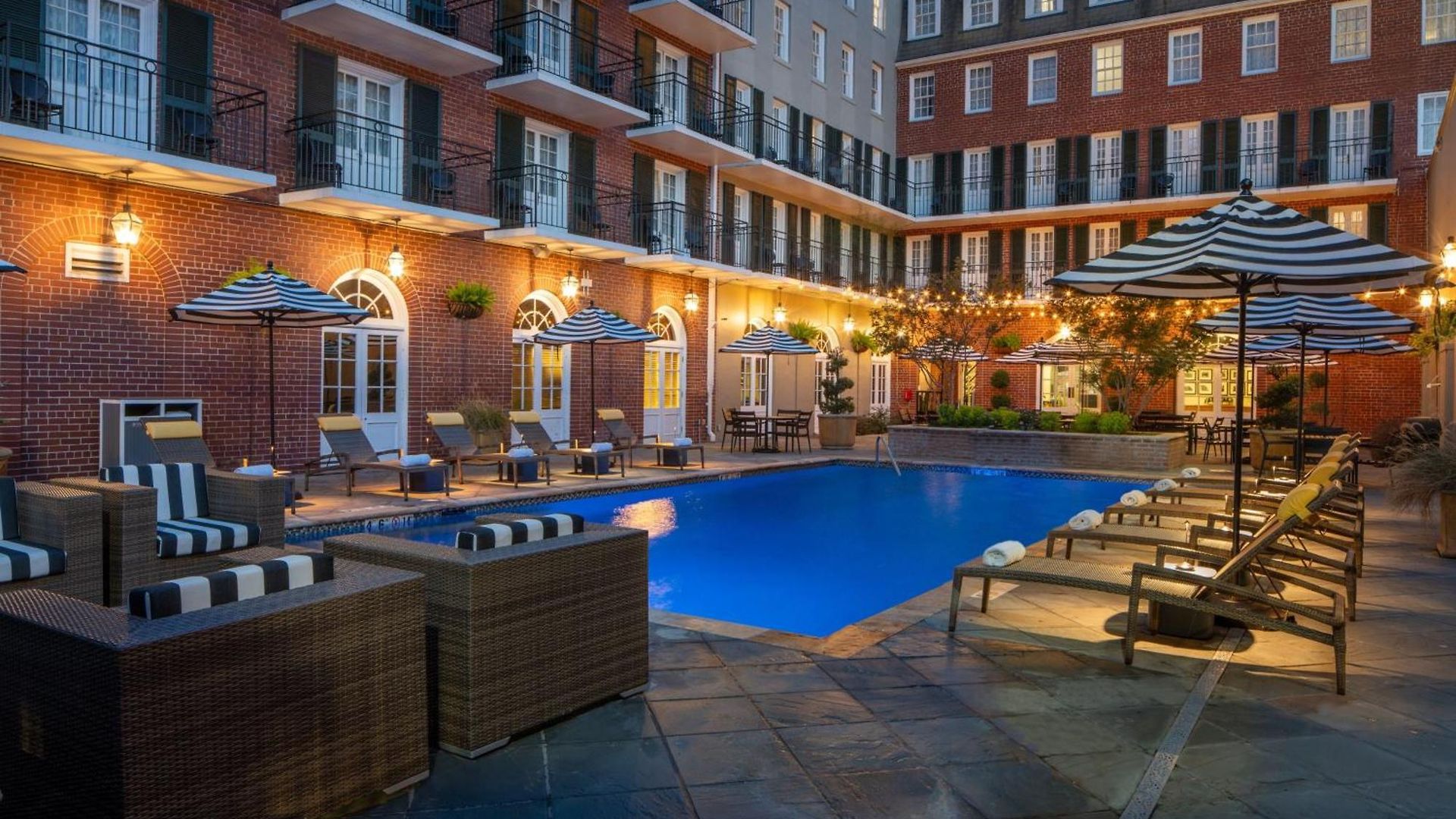 Four Points By Sheraton French Quarter Hotel