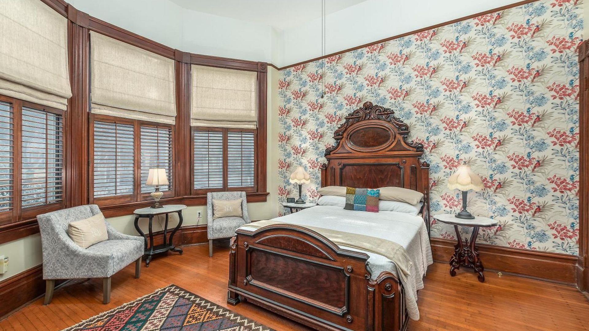 Grand Victorian Bed & Breakfast