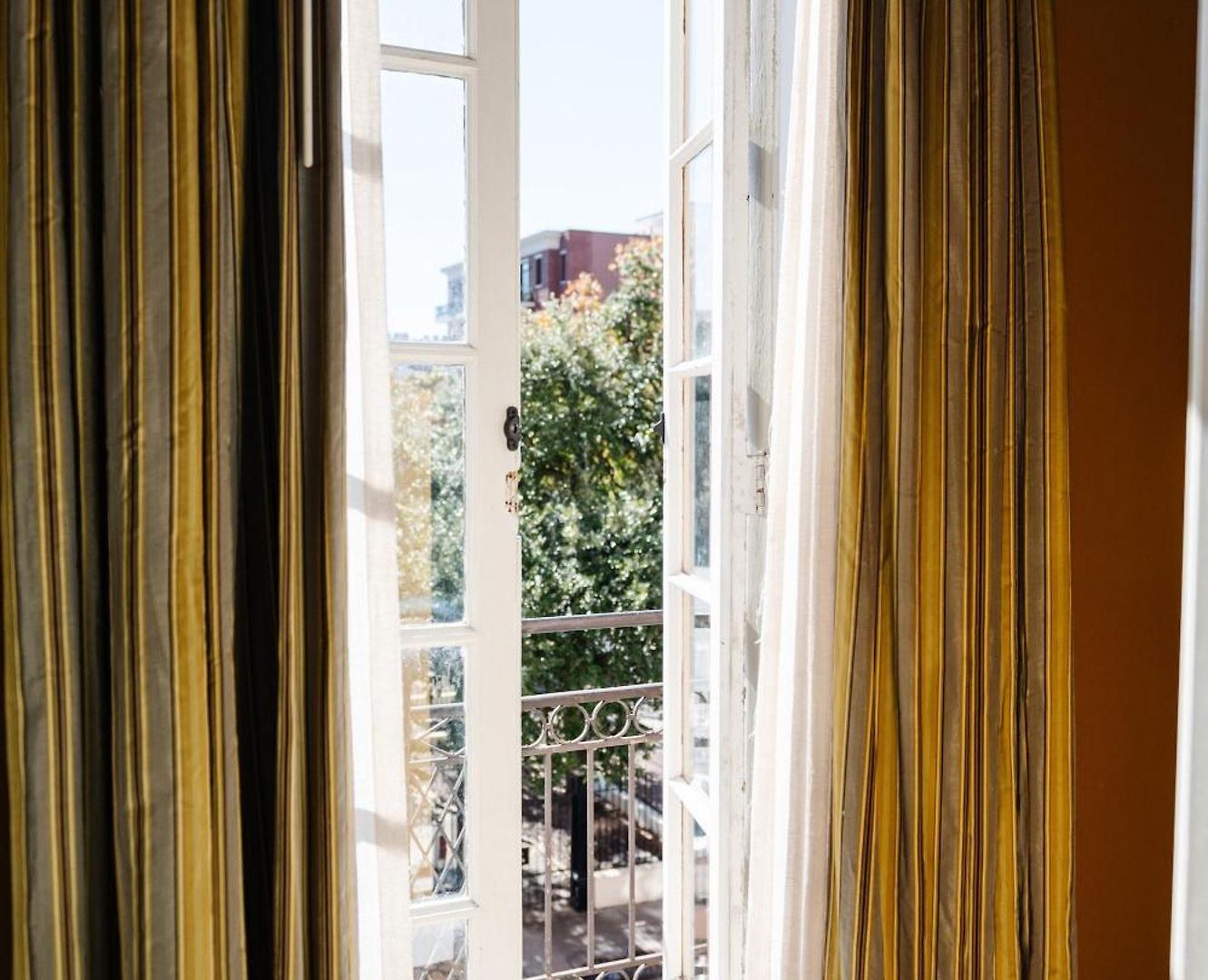 The Lafayette By Kasa Living Hotel New Orleans