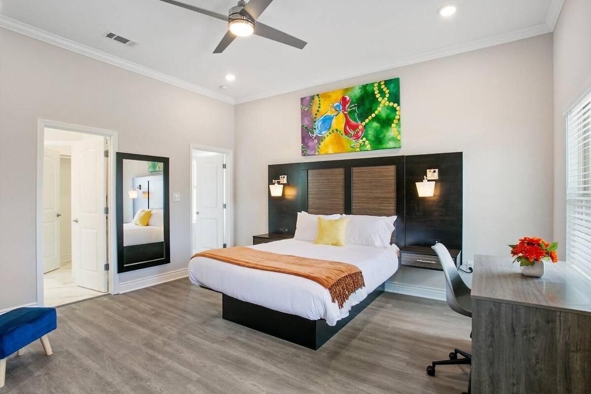 Stylish Uniquely Designed Near French Quarter Holiday home New Orleans