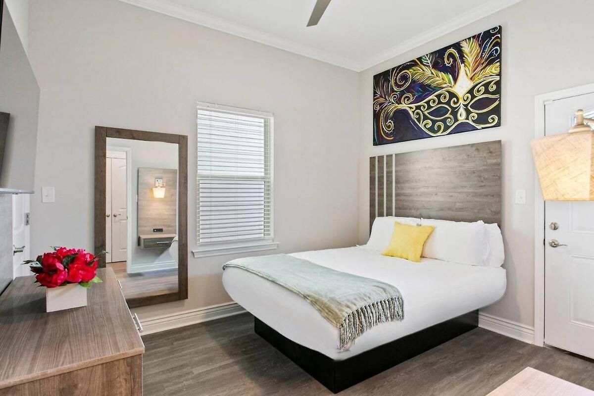 Holiday home Stylish Uniquely Designed Near French Quarter