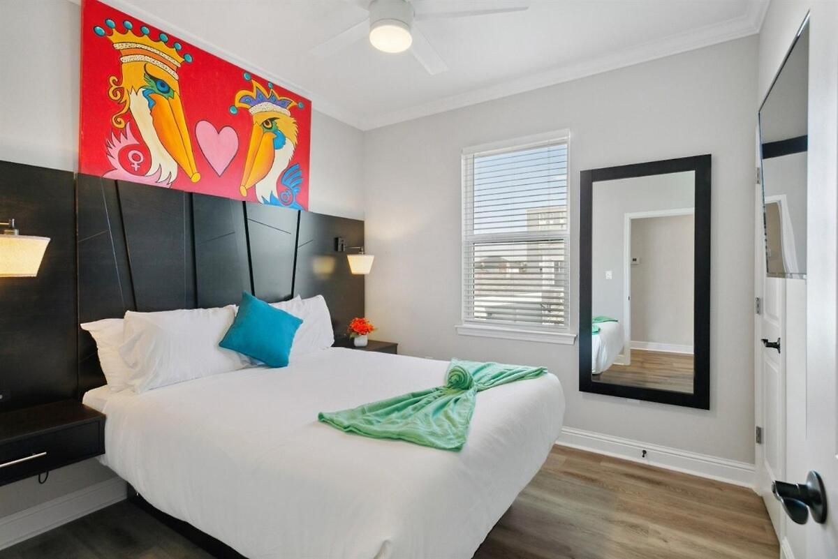 Gorgeous Brand New 5br With Parking! New Orleans