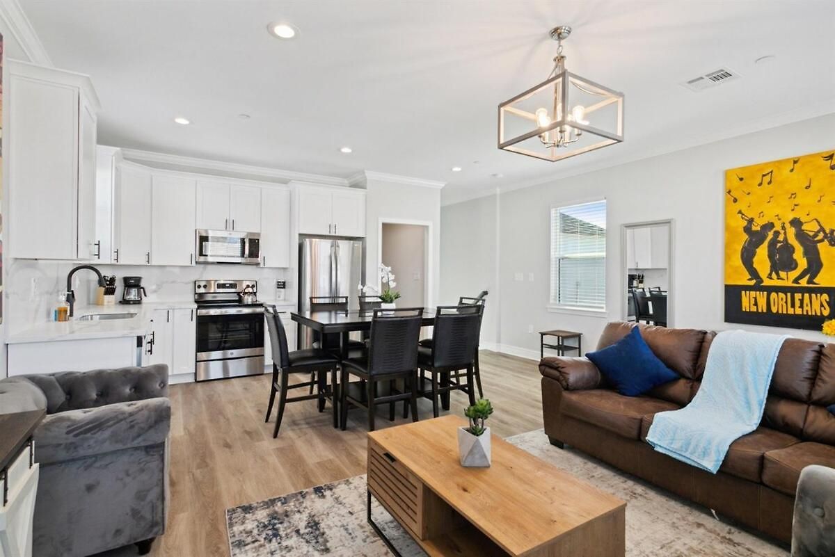 Holiday home Gorgeous Brand New 5br With Parking! New Orleans