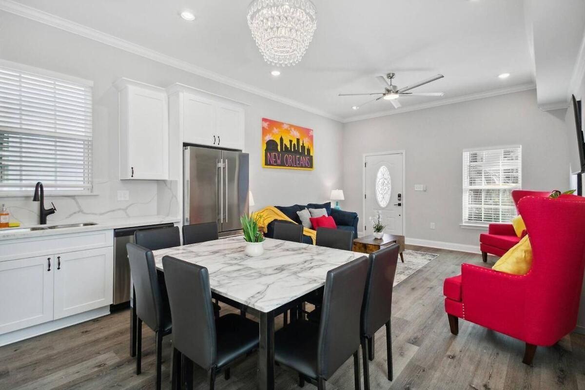Holiday home Huge 5min From Fq! 5br, Outdoor Seating! *