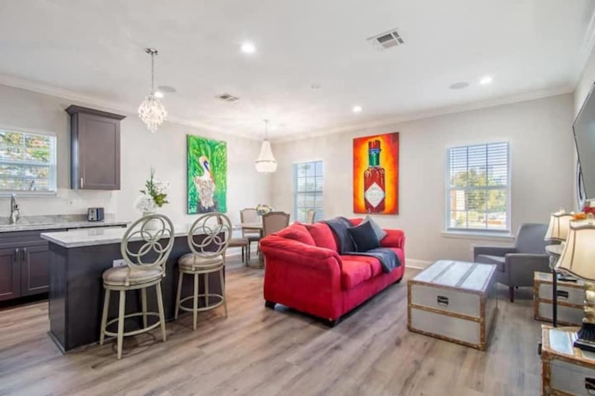 Holiday home Breathtaking Spacious Art Filled 5br Near Fq