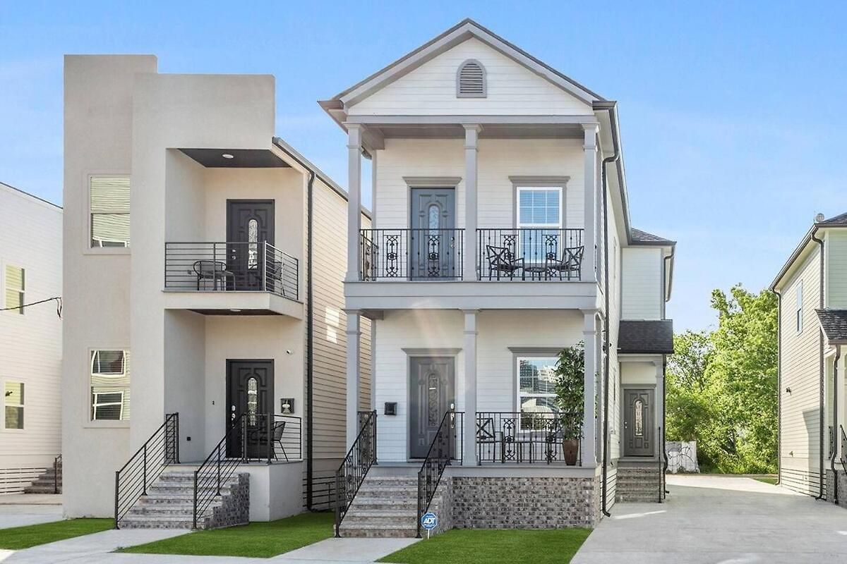 Five Bathrooms With Five Bedrooms And Stylish New Orleans