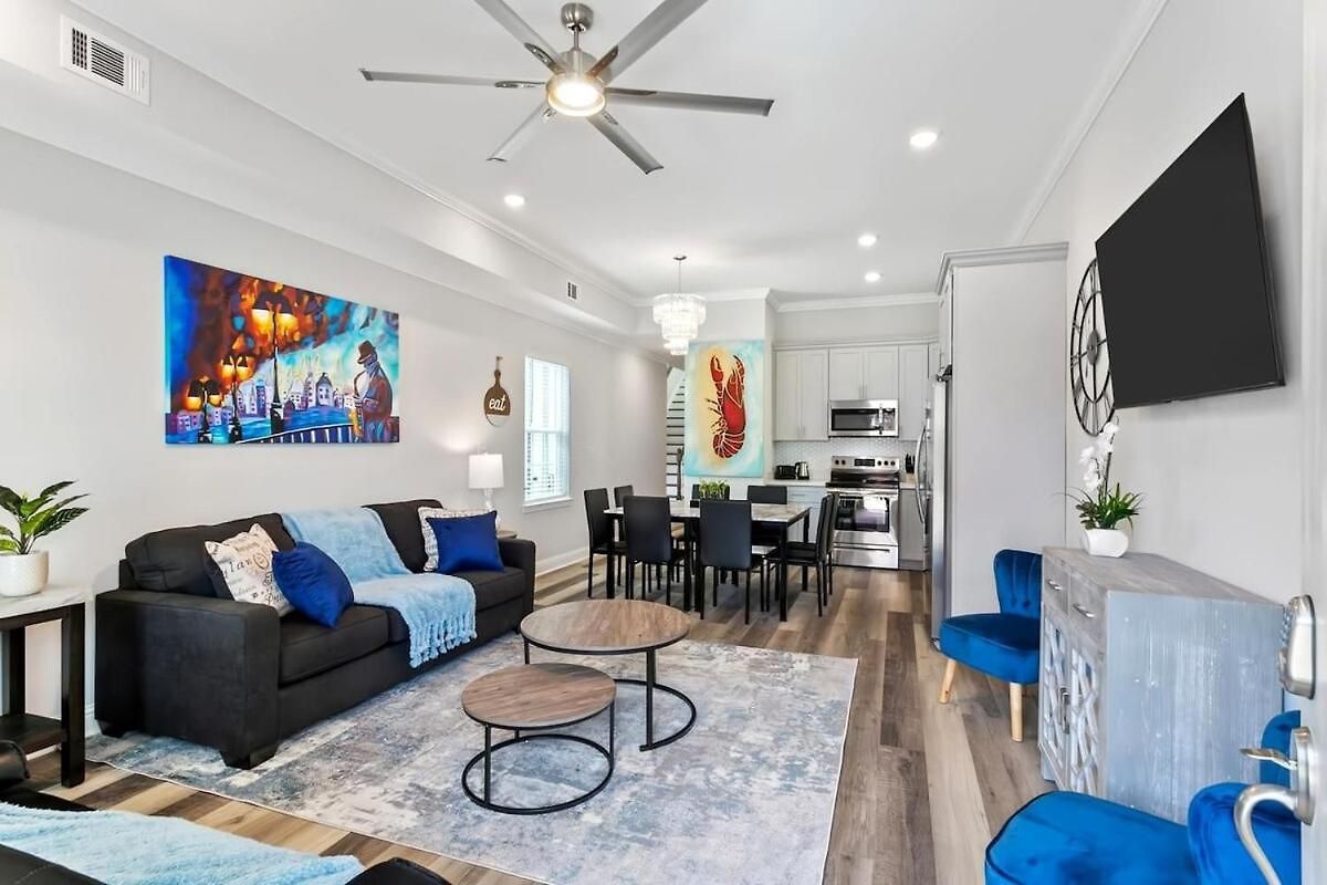 Holiday home Private, Brand New, 5 Bed 5 Bath New Orleans
