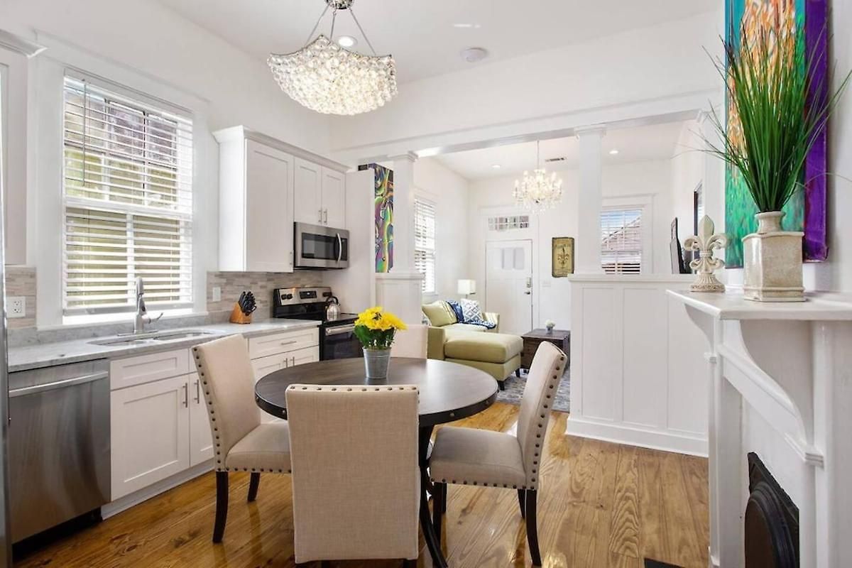Lux Concierge Serviced Near French Quarter Holiday home New Orleans