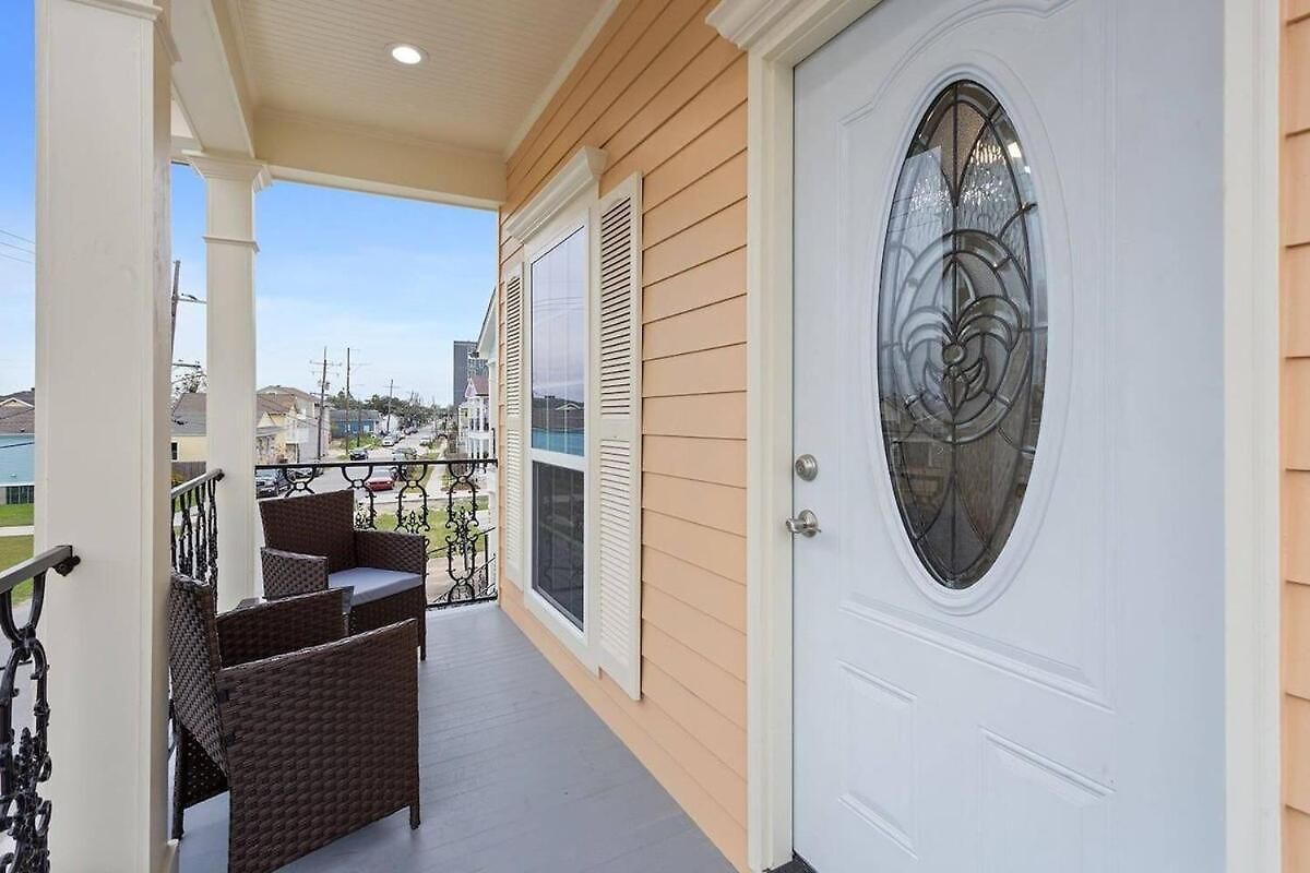 Colorful 5 Bedroom Near Superdome *