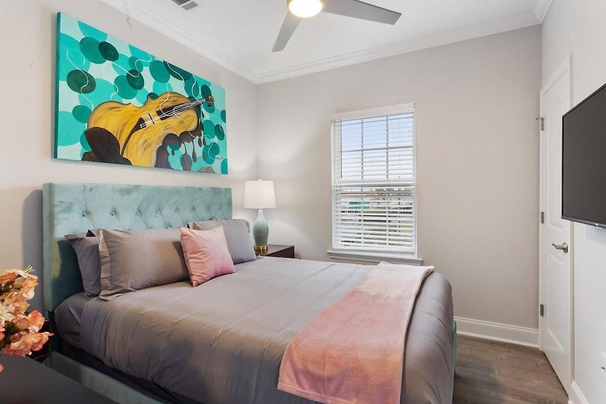 Holiday home Colorful 5 Bedroom Near Superdome