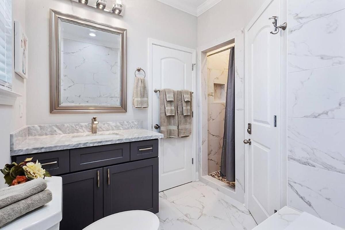 Colorful 5 Bedroom Near Superdome * New Orleans