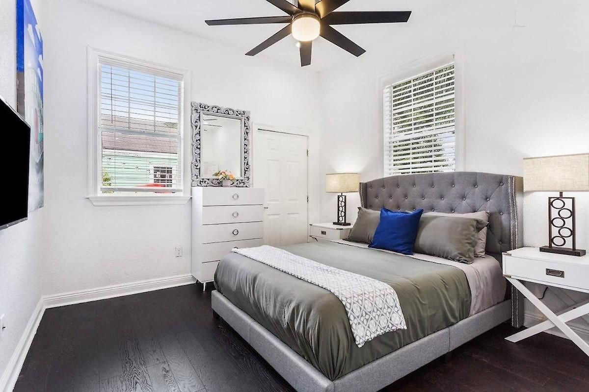 Perfect Getaway In Nola Holiday home