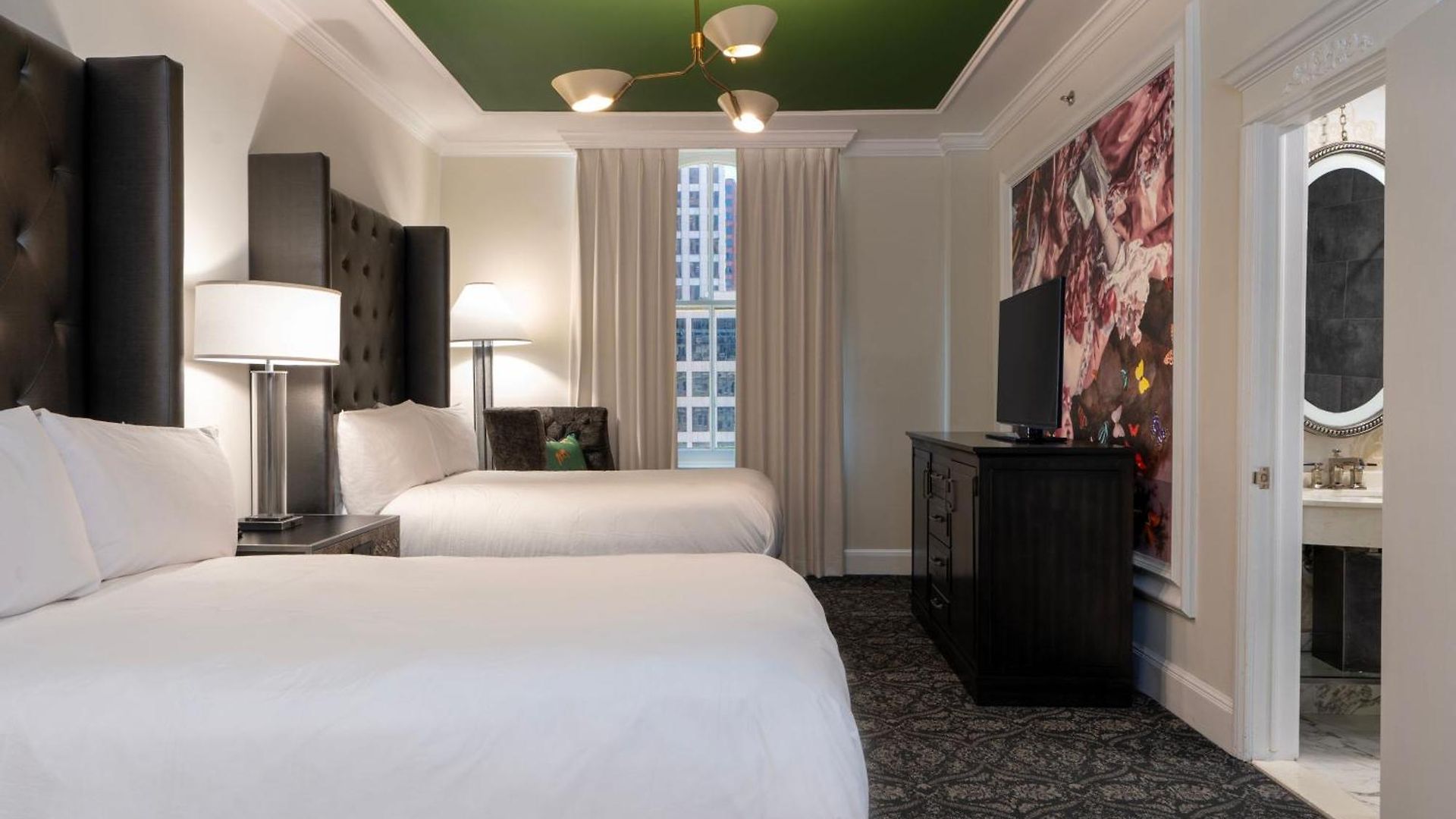 Hotel Le Pavillon, New Orleans, A Tribute Portfolio
