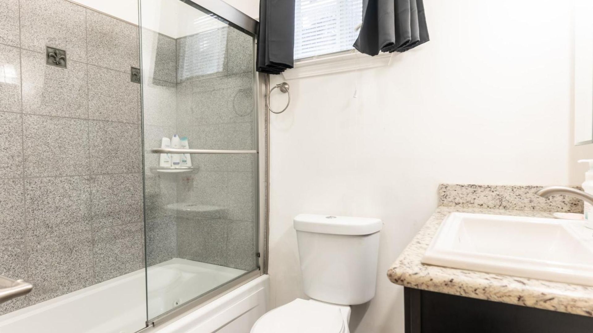 Beautiful With Jazucci Tub Holiday home