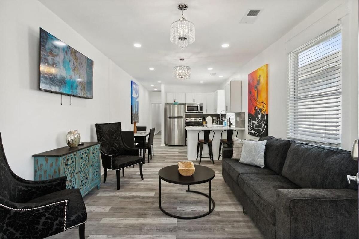 Holiday home Charming 3br Getaway Just Minutes From The French New Orleans