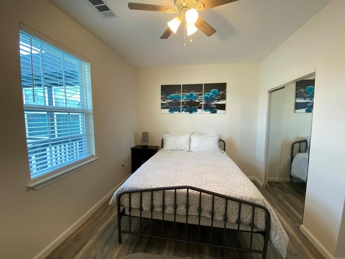 Apartment 3-bedroom Close To The French Quarter *