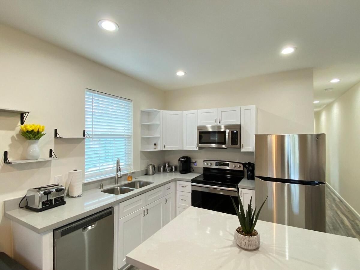 Apartment 3-bedroom Close To The French Quarter