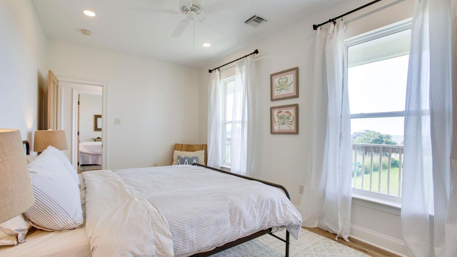 Holiday home Lakefront Nola W/ Hot Tub & Views! *