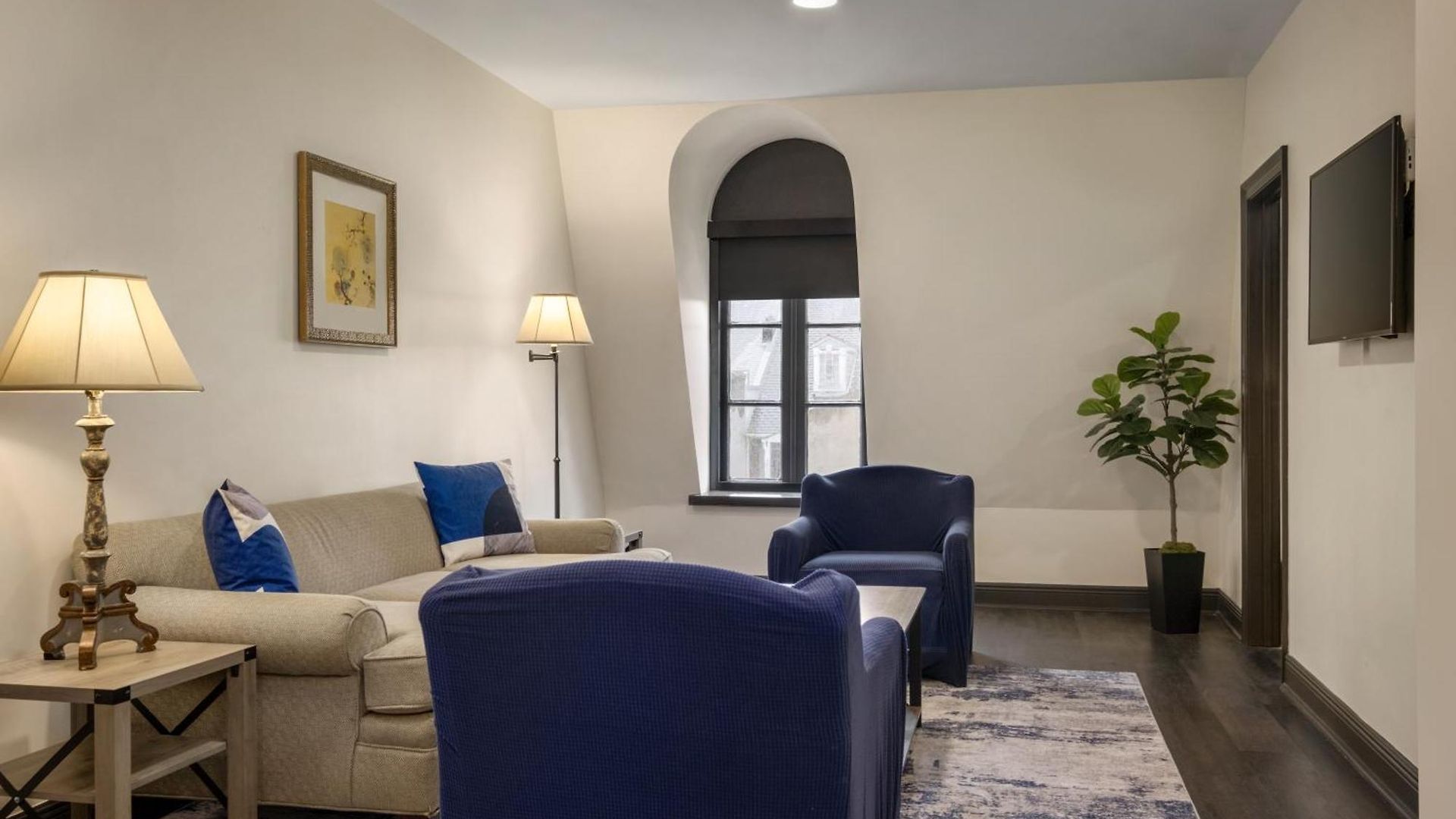Inn Le Richelieu In The French Quarter