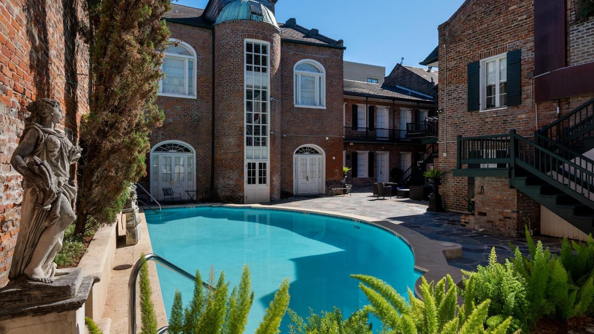 Hotel Chateau